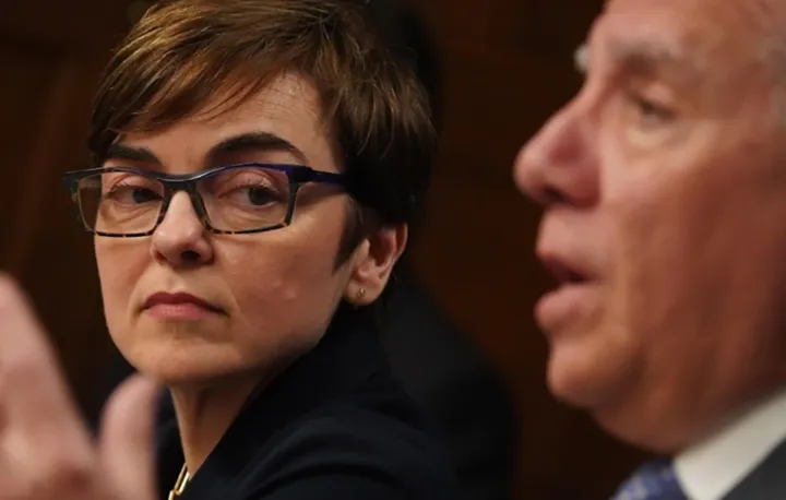 شکایت از وزیر مهاجرت کبک به اتهام انفعال در رسیدگی به پرونده‌های الحاق مجدد خانواده‌ها